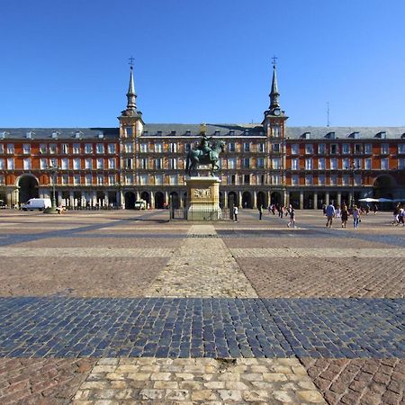 Hotel Crowne Plaza Madrid - Centre Retiro By Ihg Esterno foto