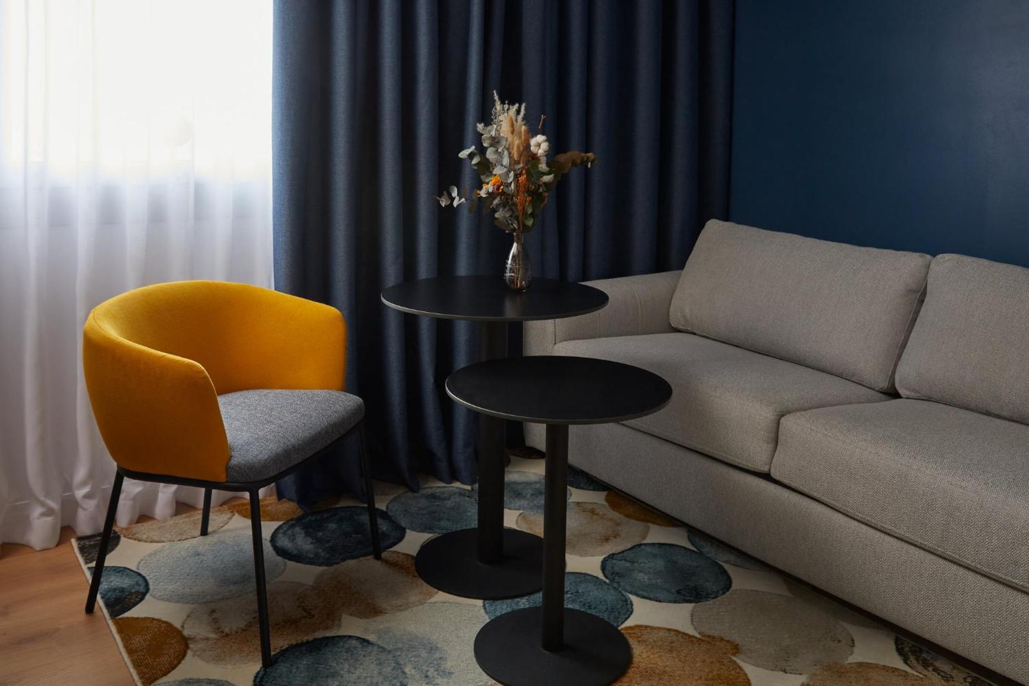 Hotel Crowne Plaza Madrid - Centre Retiro By Ihg Esterno foto