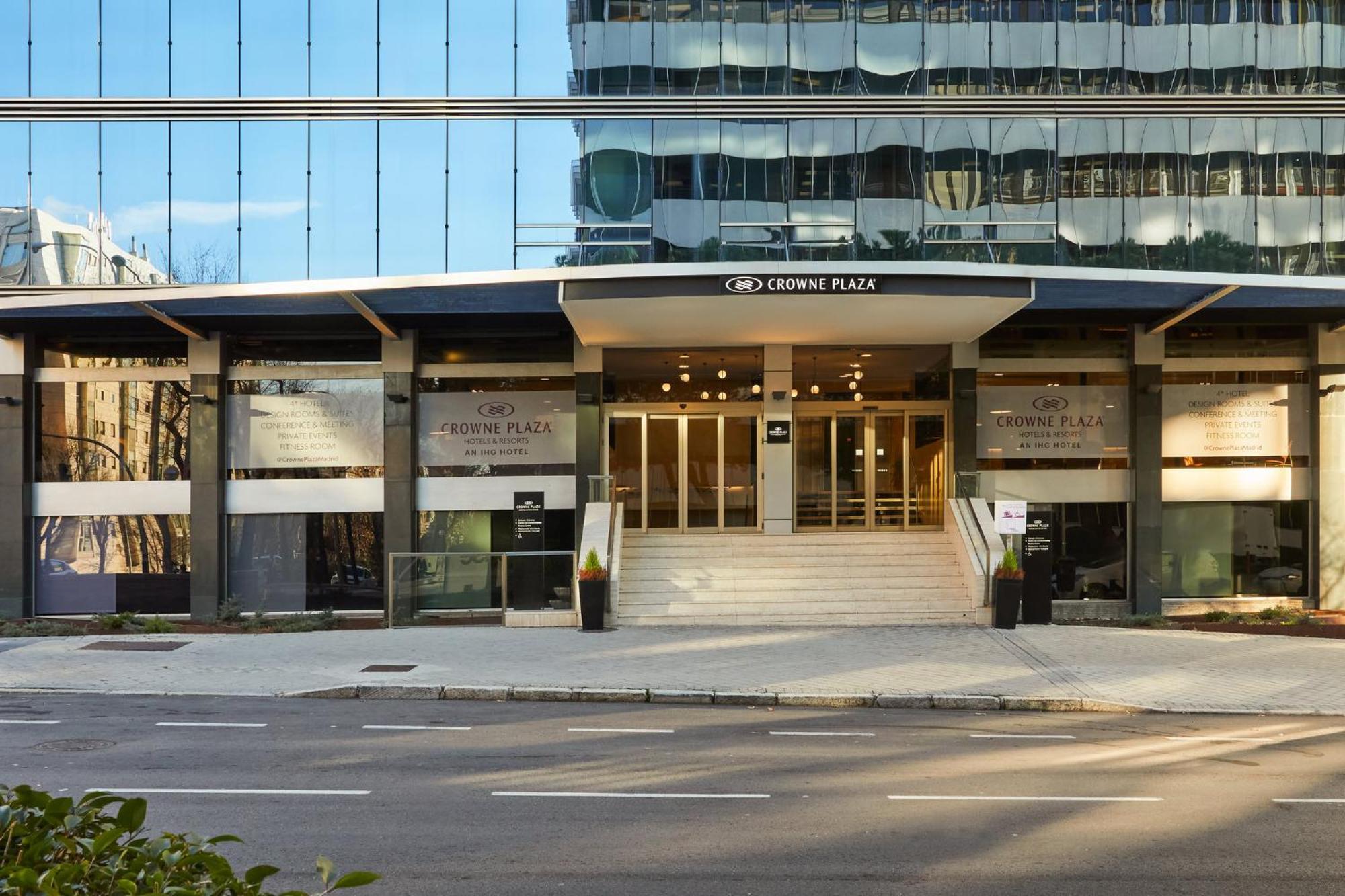 Hotel Crowne Plaza Madrid - Centre Retiro By Ihg Esterno foto