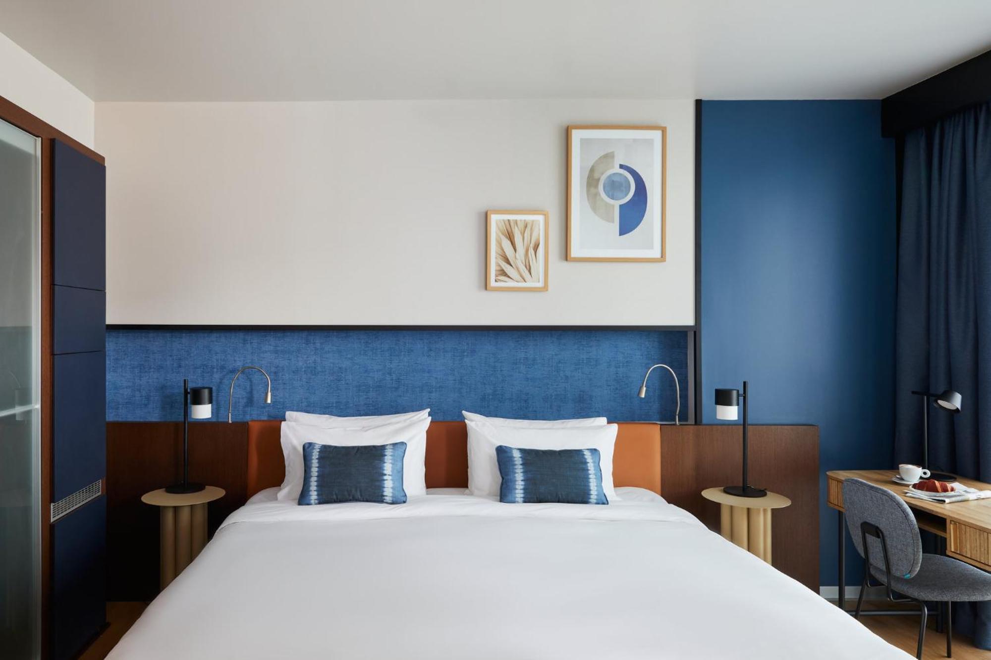 Hotel Crowne Plaza Madrid - Centre Retiro By Ihg Esterno foto