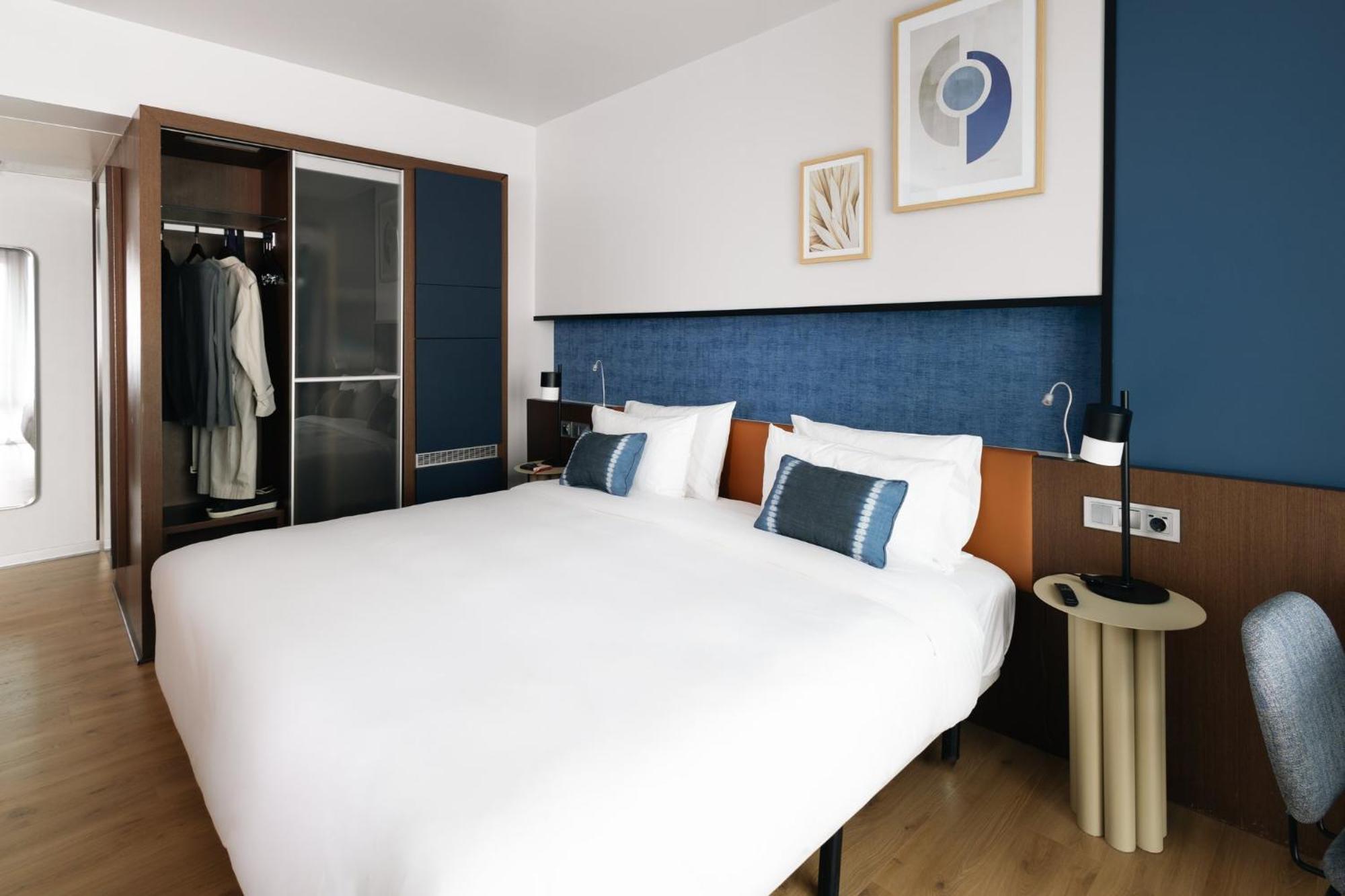 Hotel Crowne Plaza Madrid - Centre Retiro By Ihg Esterno foto