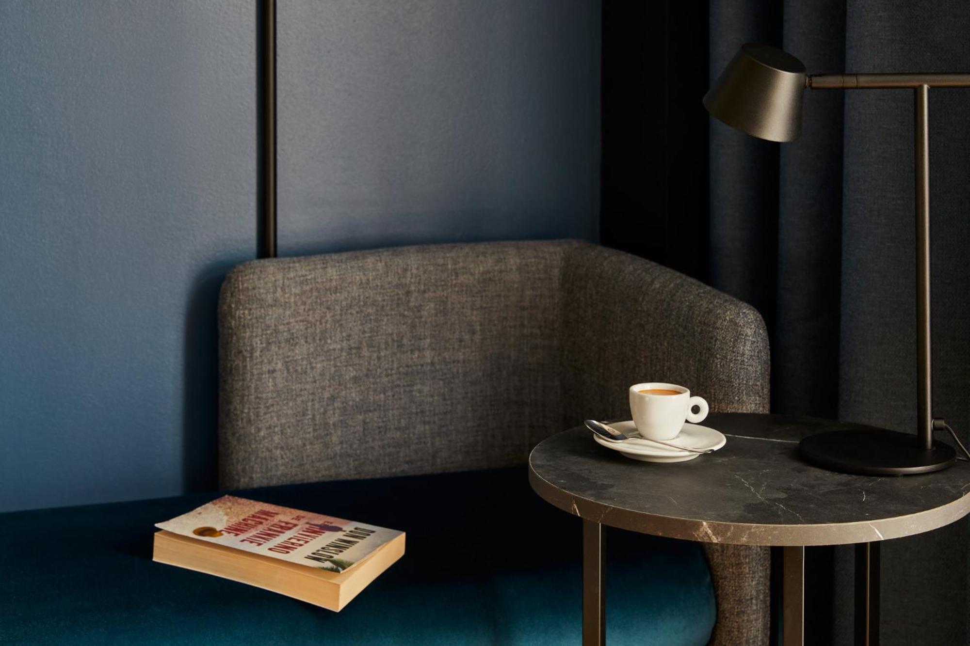 Hotel Crowne Plaza Madrid - Centre Retiro By Ihg Esterno foto