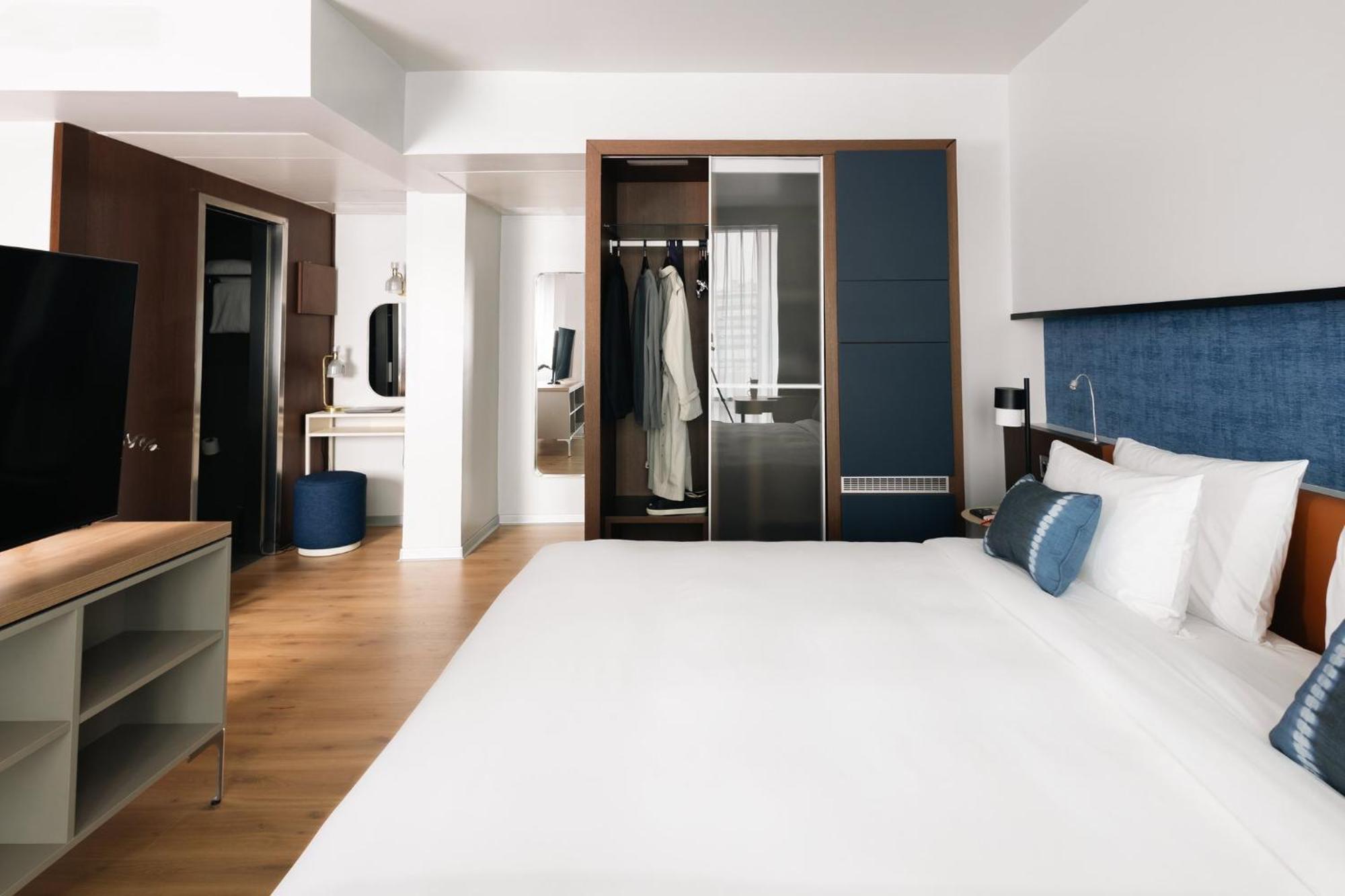 Hotel Crowne Plaza Madrid - Centre Retiro By Ihg Esterno foto