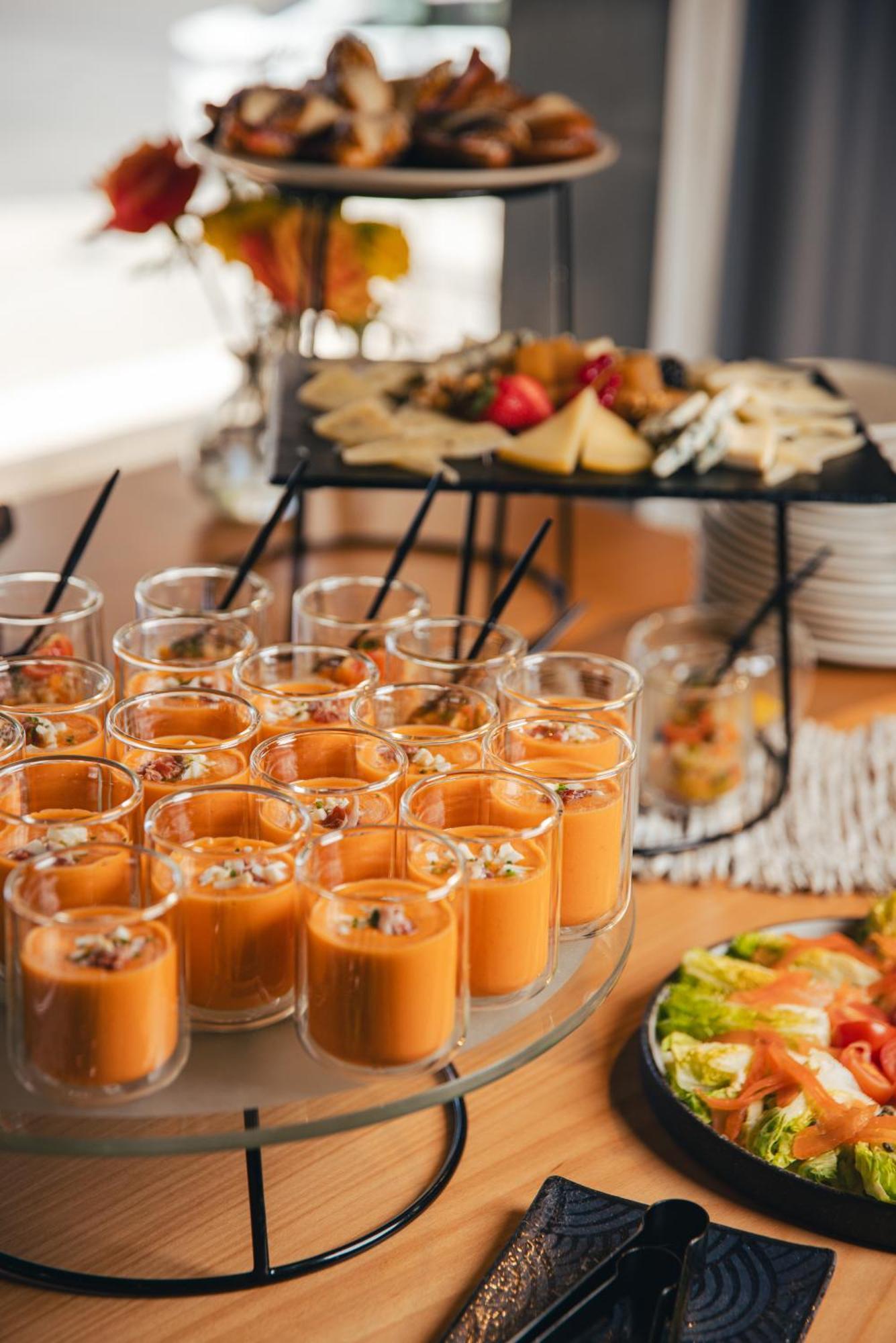 Hotel Crowne Plaza Madrid - Centre Retiro By Ihg Esterno foto